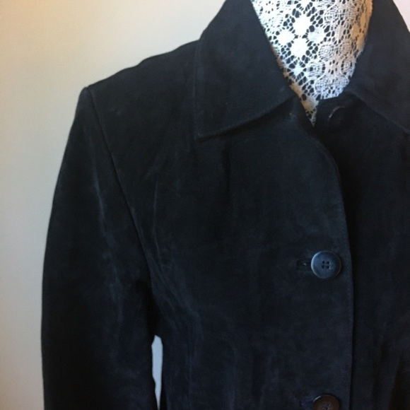Bernardo genuine suede leather jacket with pockets. - Picture 2 of 6